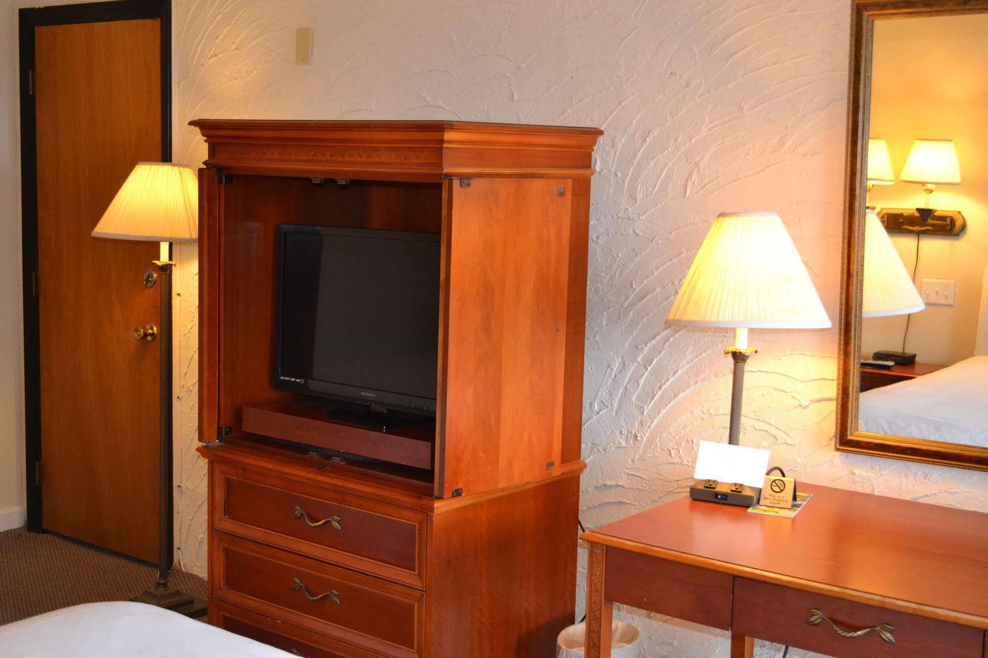 Henniker Motel Zewnętrze zdjęcie