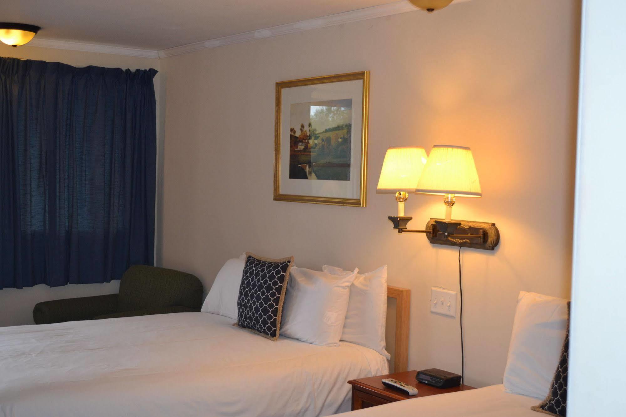 Henniker Motel Zewnętrze zdjęcie
